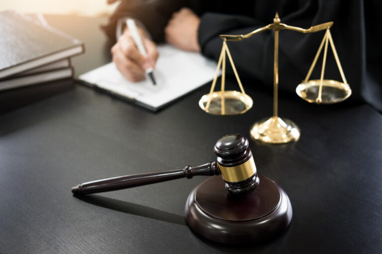 Finance Lawyer UAE