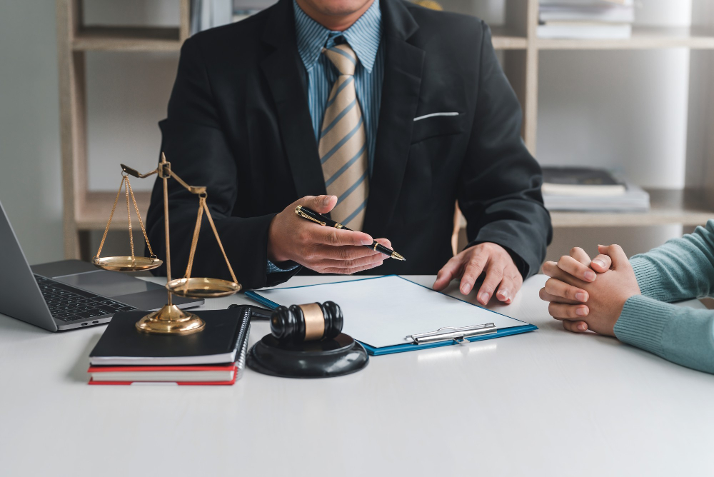 Corporate Advocate Dubai – Trusted Legal Support for Businesses, Contracts & Compliance