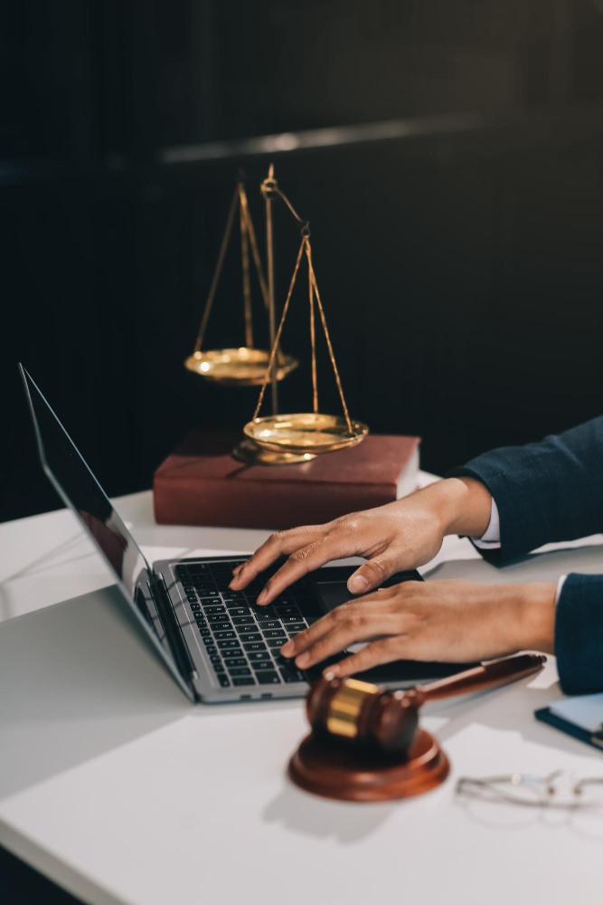Labor Lawyer UAE