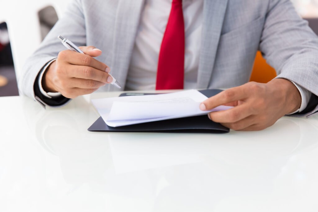 Cost-cutting dismissal: Can UAE employees claim compensation for arbitrary termination?